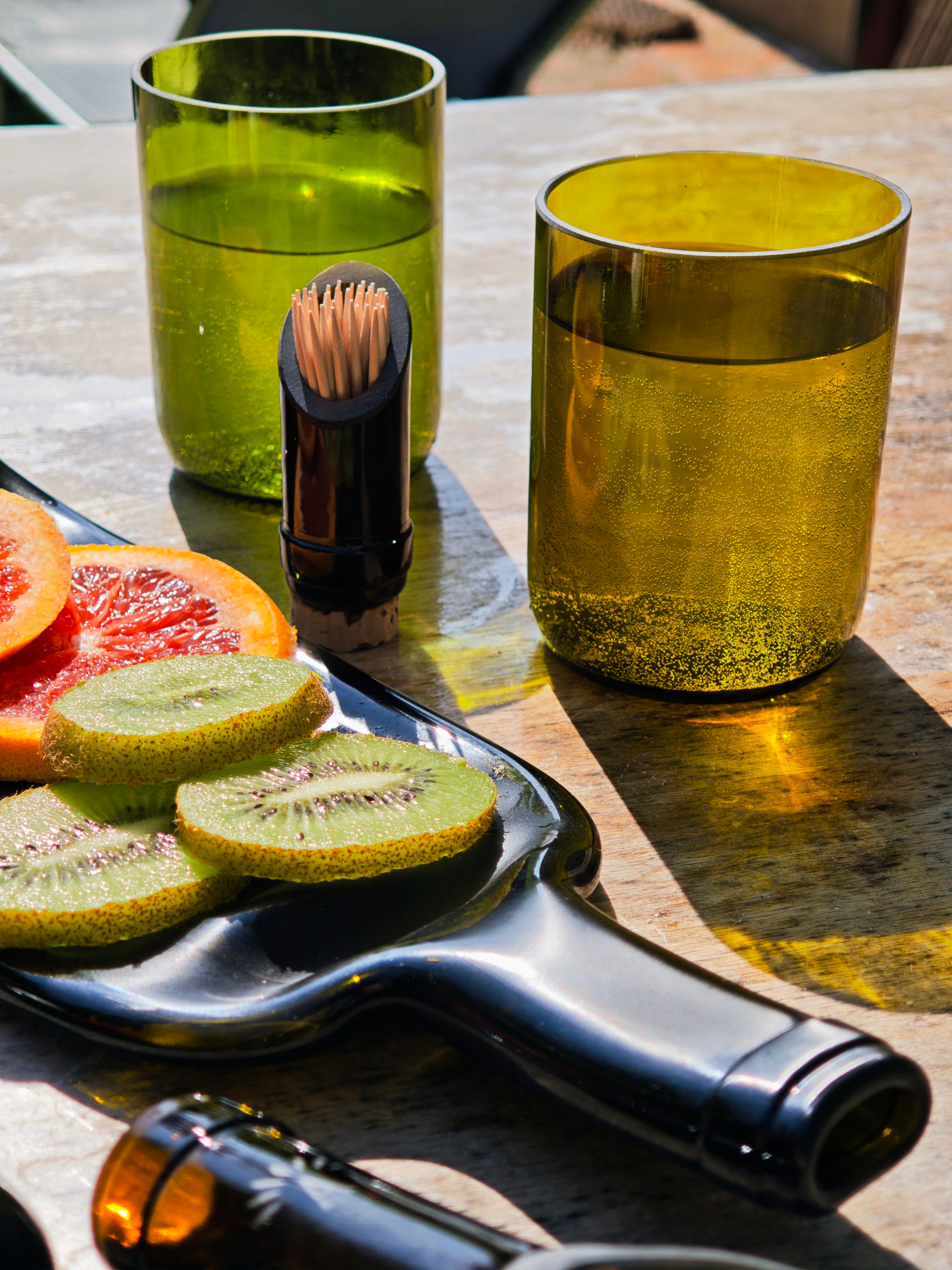 Vassoio | Bottiglia di vino schiacciata