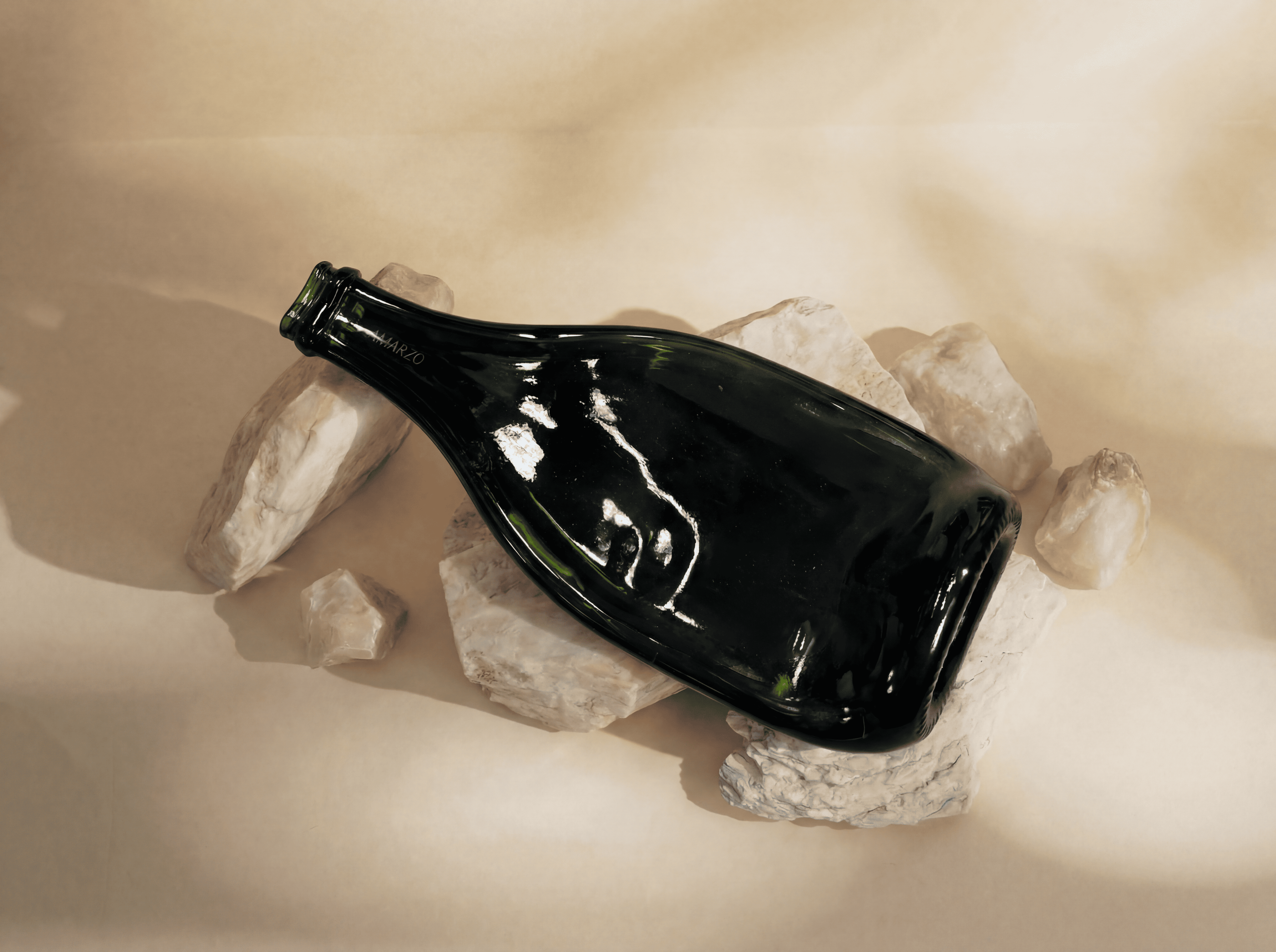 Tray | Crushed wine bottle